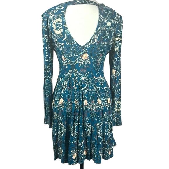 Altar'd State Boho Teal Blue Green Floral Paisley Mini Dress Size S Bell Sleeves - Picture 2 of 8